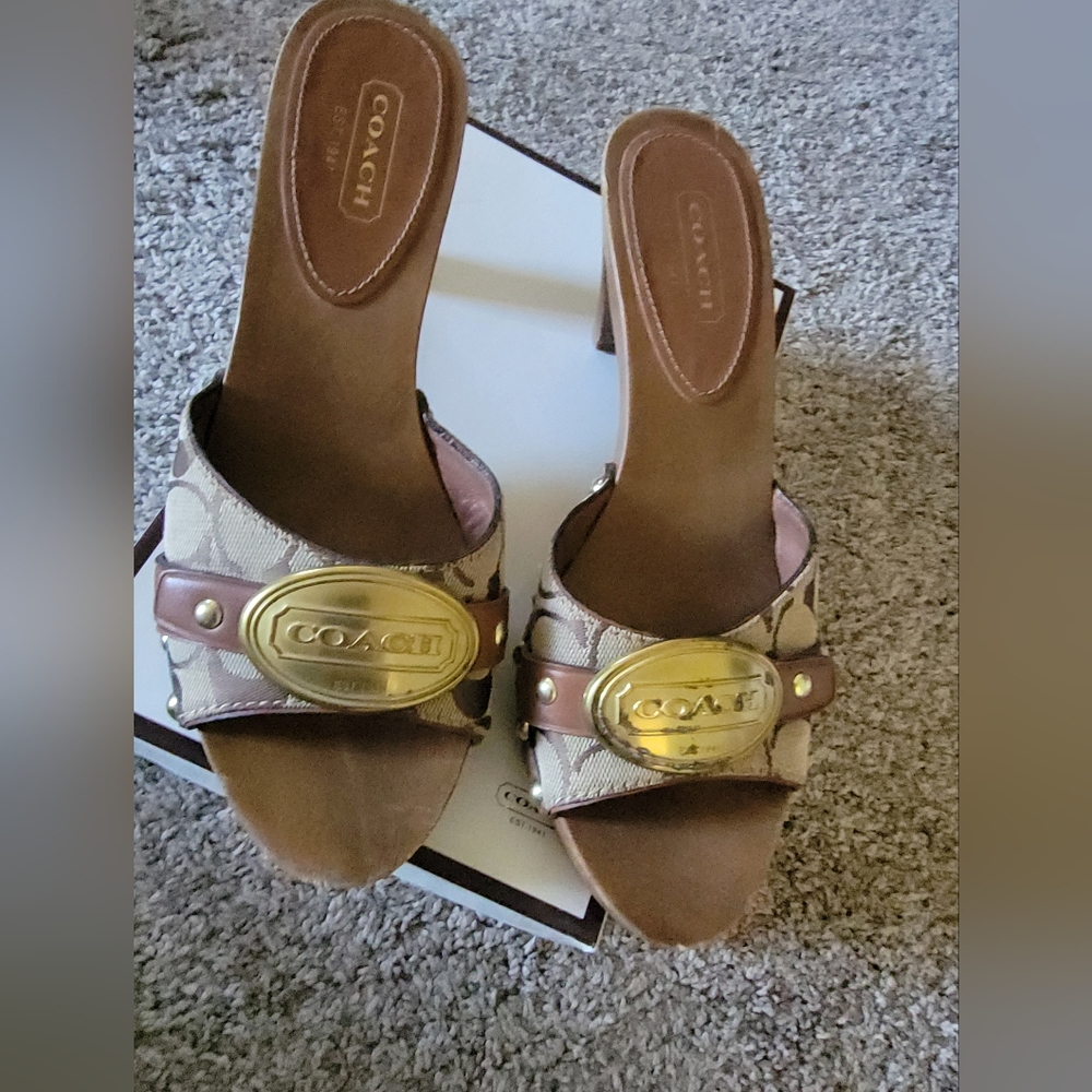 Coach ladys wooden slide / clog. Size 8